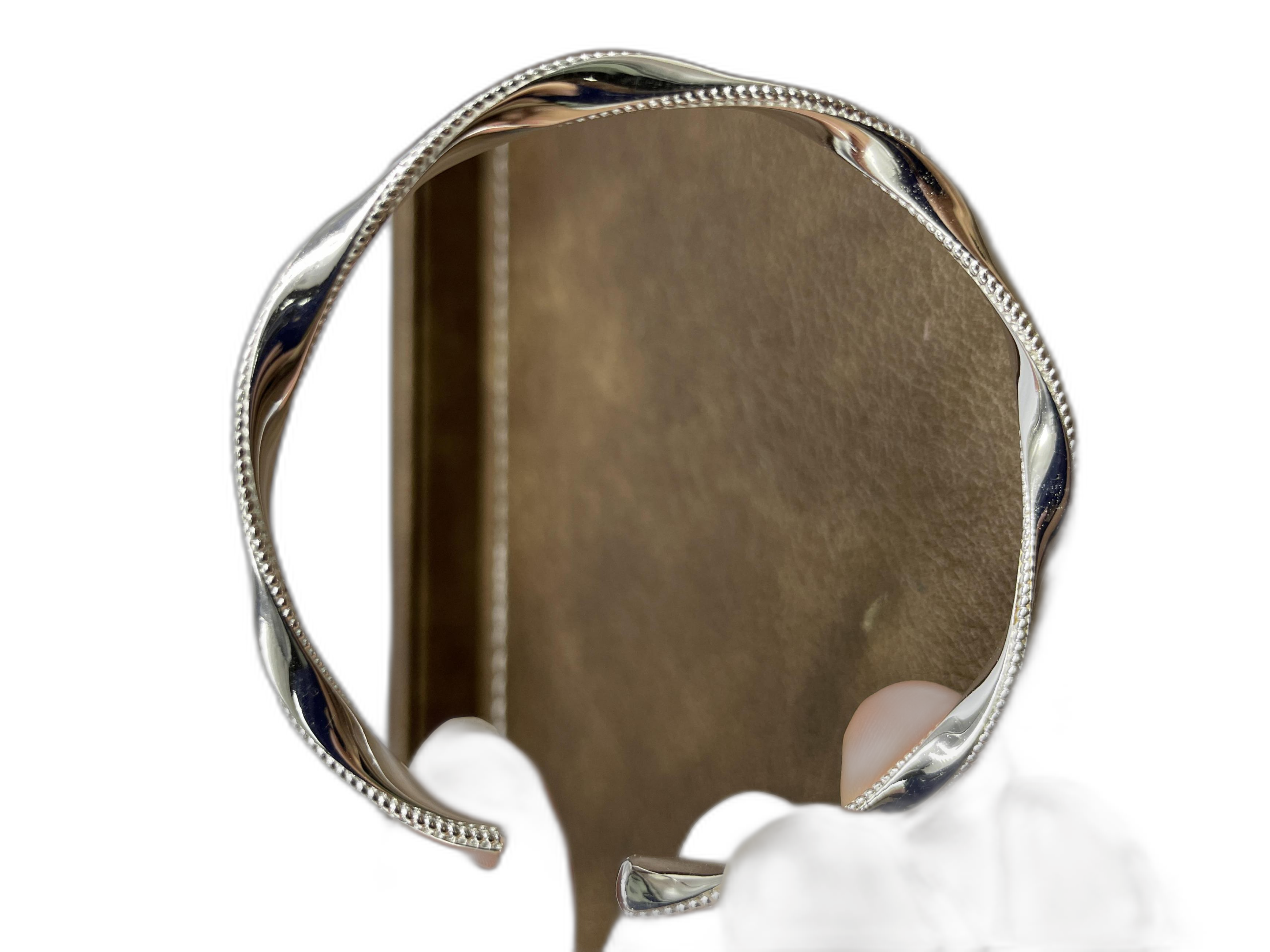 Infinity Möbius Open Cuff